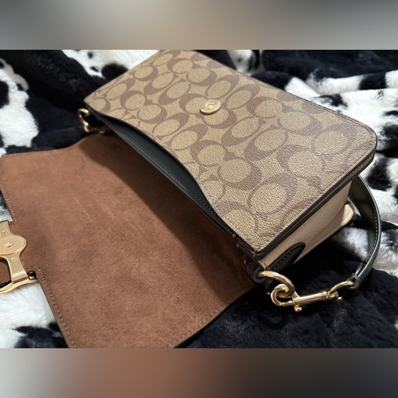 Coach Morgan Shoulder Bag 26 - Picture 6 of 7